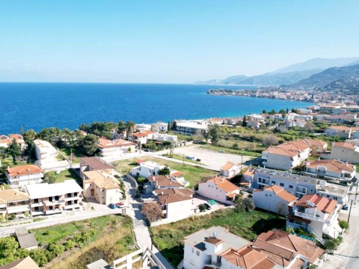 Image No.9-5 Bed House for sale