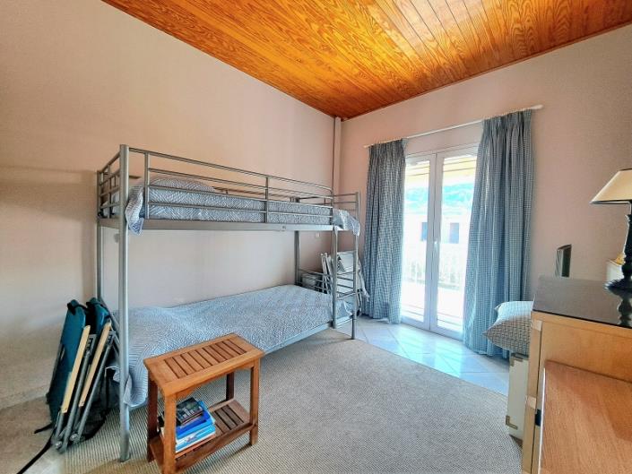 Image No.33-5 Bed House for sale