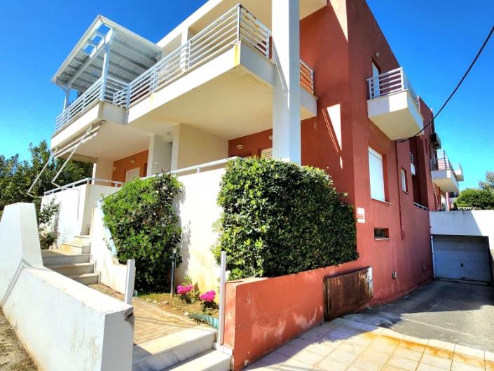 Image No.2-Appartement de 2 chambres à vendre à Corinthia