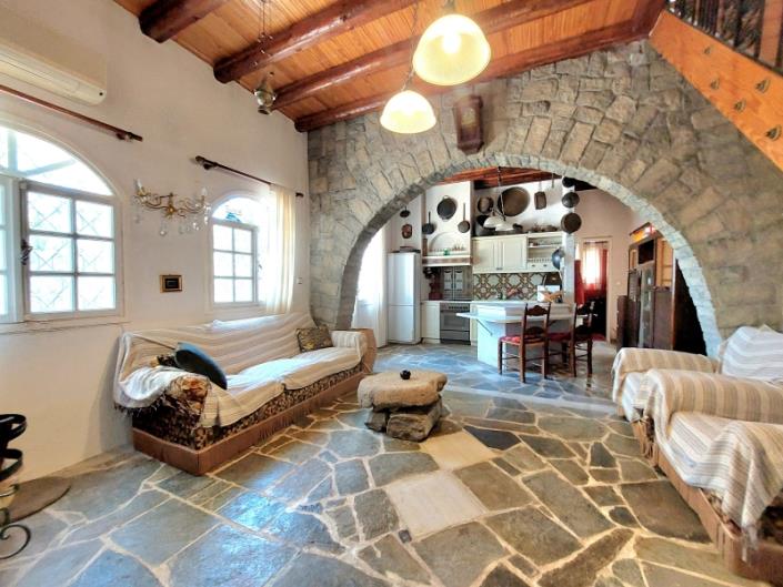 Image No.4-Maison / Villa de 6 chambres à vendre à Péloponnèse