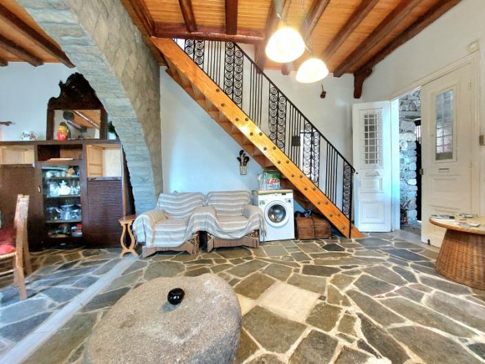 Image No.5-Maison / Villa de 6 chambres à vendre à Péloponnèse