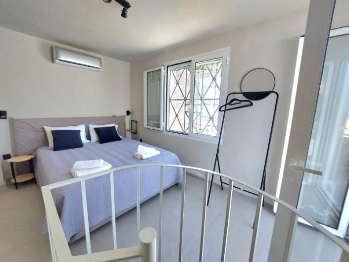 Image No.26-2 Bed Villa / Detached for sale