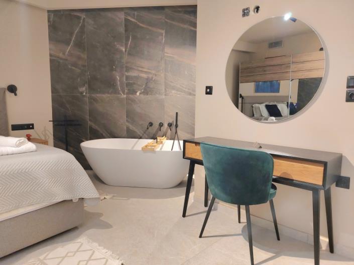 Image No.21-2 Bed Villa / Detached for sale