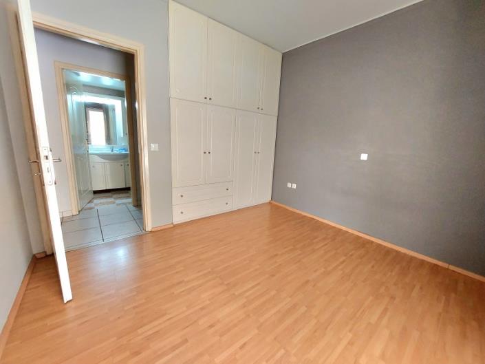 Image No.23-2 Bed Apartment for sale