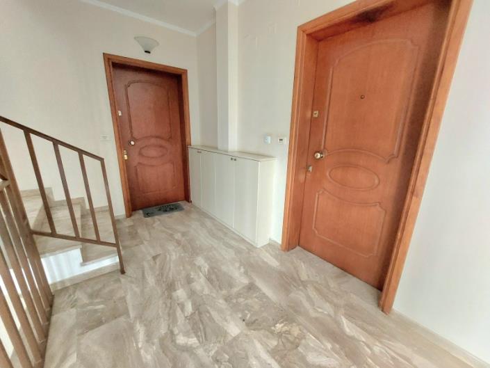 Image No.20-2 Bed Apartment for sale