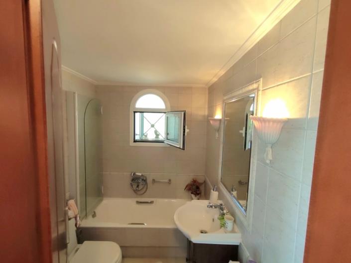 Image No.21-Maison / Villa de 7 chambres à vendre à Corinthia