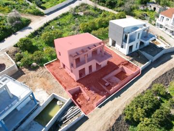 1 - Asini, House