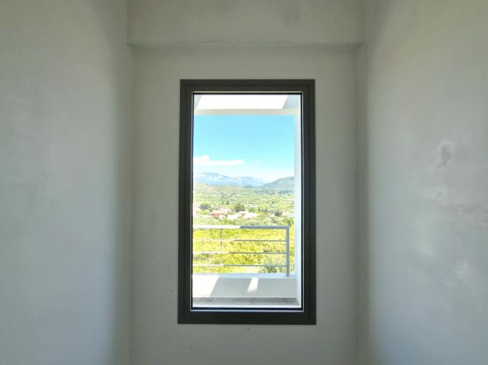 Image No.17-3 Bed House for sale