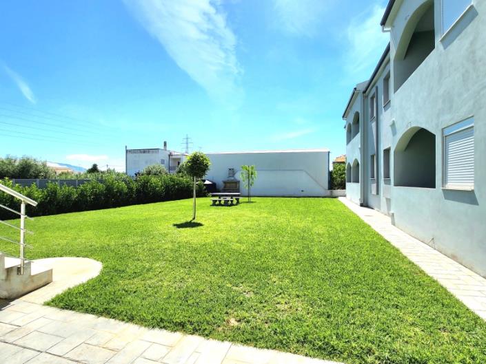 Image No.18-3 Bed Apartment for sale