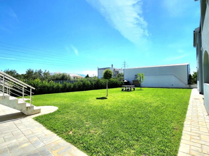 Image No.20-3 Bed Apartment for sale