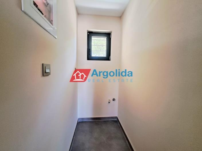 Image No.26-Maison de 4 chambres à vendre à Corinthia