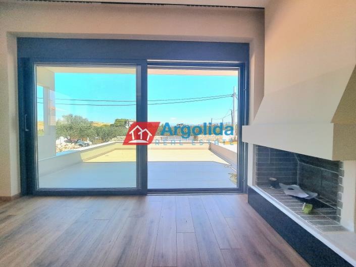 Image No.23-Maison de 4 chambres à vendre à Corinthia