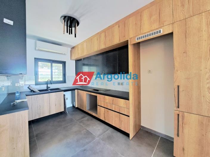 Image No.16-Maison de 4 chambres à vendre à Corinthia