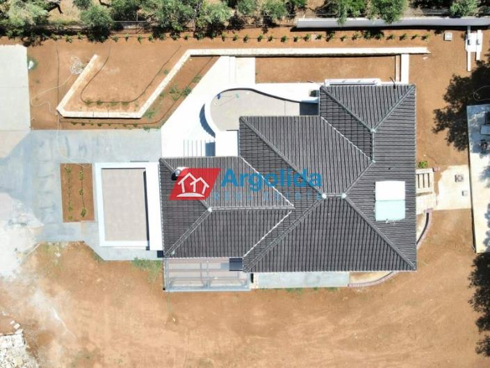 Image No.6-Maison de 4 chambres à vendre à Corinthia