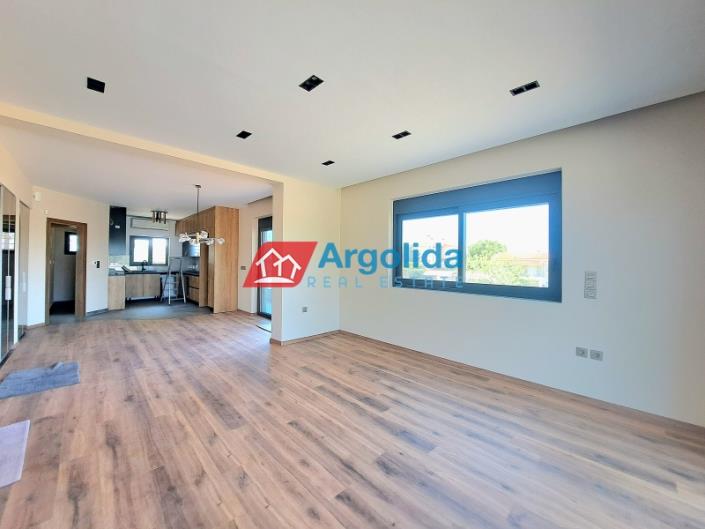 Image No.30-Maison de 4 chambres à vendre à Corinthia