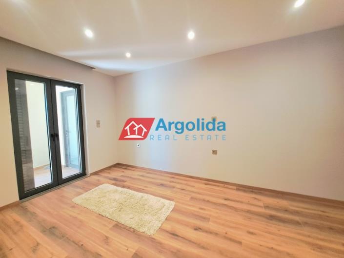 Image No.31-Maison de 4 chambres à vendre à Corinthia