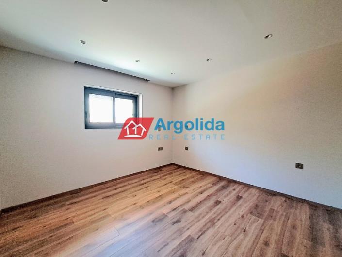 Image No.20-Maison de 4 chambres à vendre à Corinthia