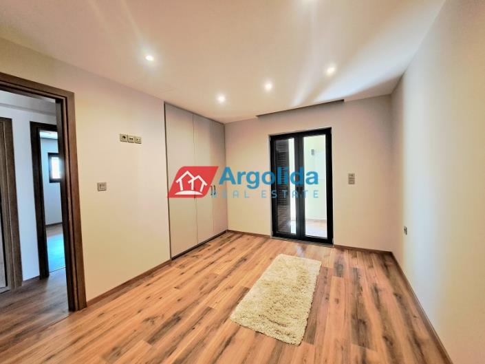 Image No.32-Maison de 4 chambres à vendre à Corinthia