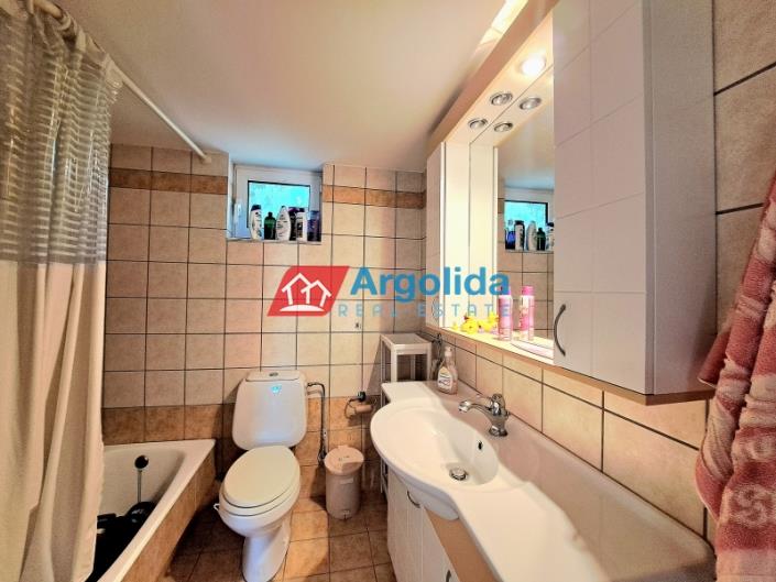 Image No.26-5 Bed House for sale