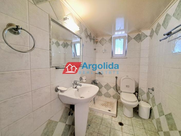 Image No.25-5 Bed House for sale