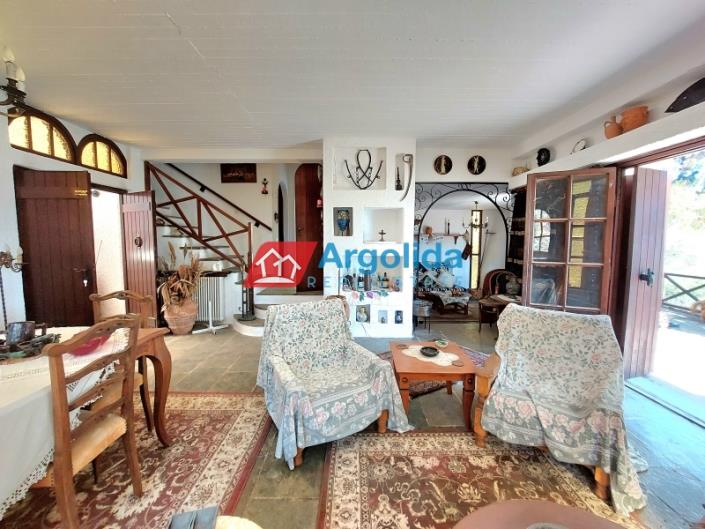 Image No.5-Maison de 4 chambres à vendre à Solygeia