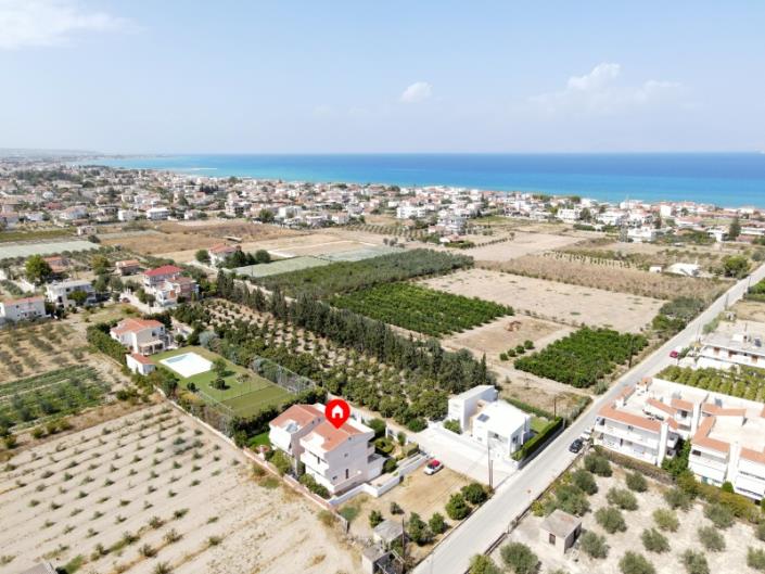 Image No.6-Maison de 4 chambres à vendre à Vrahati