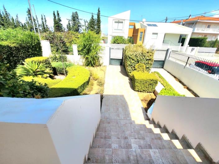 Image No.5-Maison de 4 chambres à vendre à Vrahati