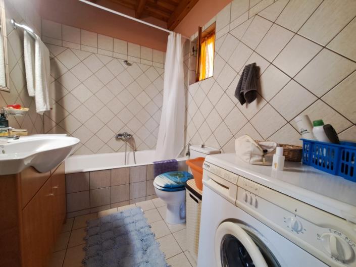 Image No.15-2 Bed Maisonette for sale