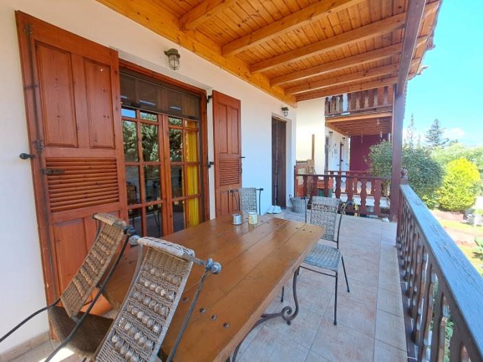 Image No.21-2 Bed Maisonette for sale