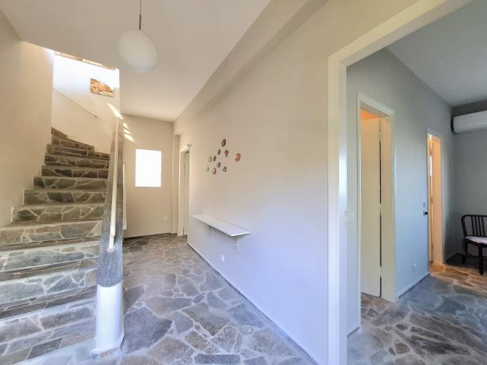 Image No.19-3 Bed House for sale