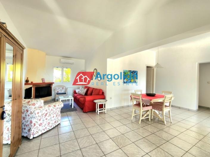 Image No.6-Maison de 3 chambres à vendre à Asini