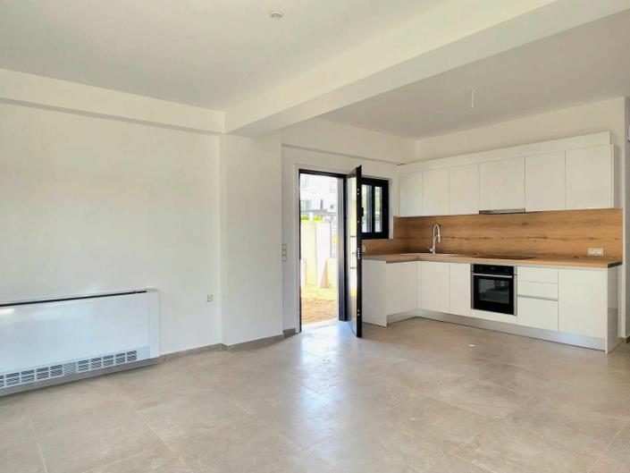 Image No.7-2 Bed Maisonette for sale