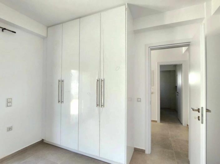 Image No.15-2 Bed Maisonette for sale