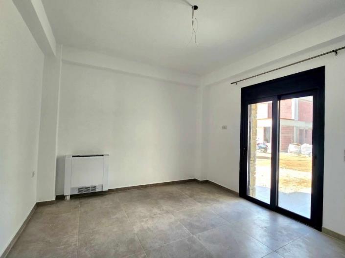 Image No.18-2 Bed Maisonette for sale