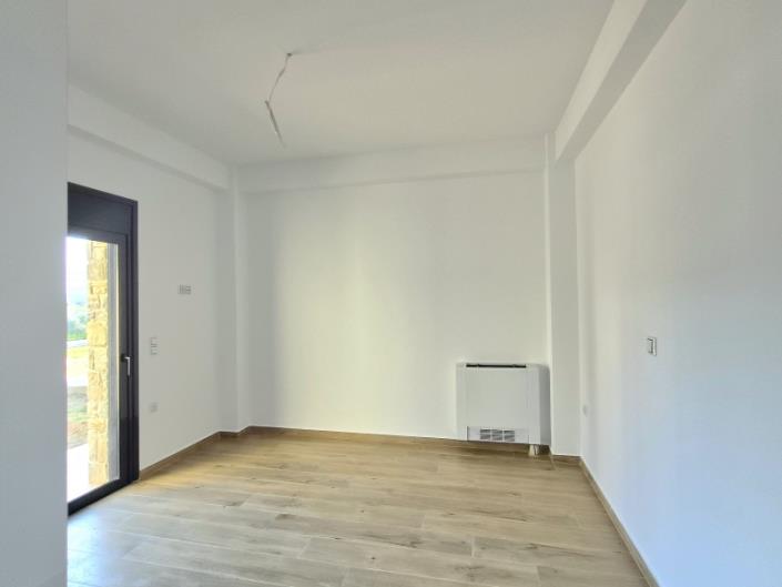 Image No.12-2 Bed Maisonette for sale