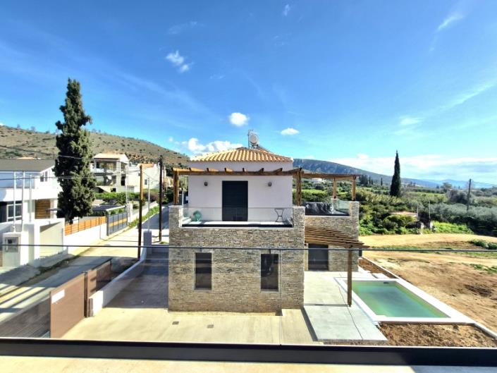 Image No.4-2 Bed Maisonette for sale