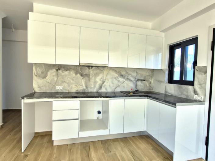 Image No.13-2 Bed Maisonette for sale