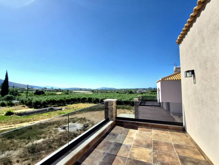 Image No.23-2 Bed Maisonette for sale
