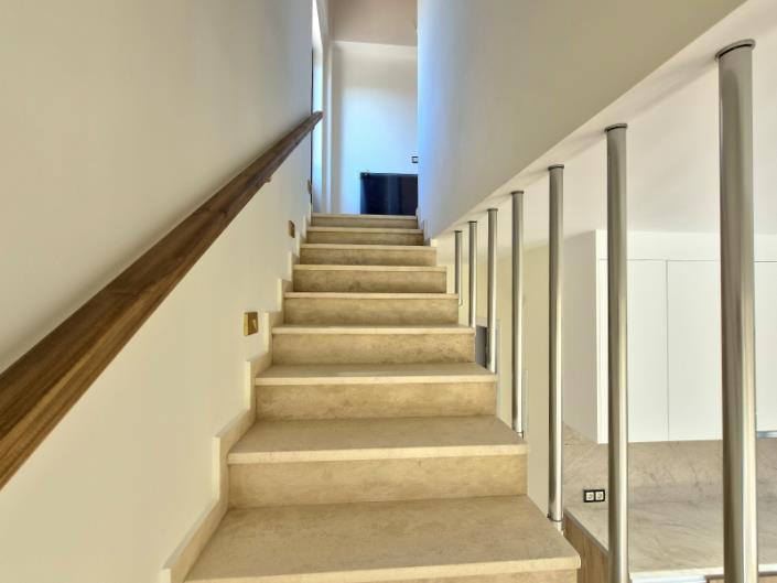 Image No.17-2 Bed Maisonette for sale