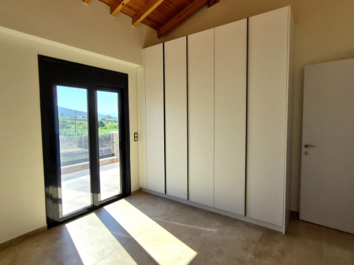 Image No.21-2 Bed Maisonette for sale