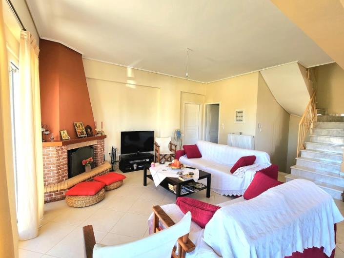 Image No.4-Maison de 4 chambres à vendre à Vrahati