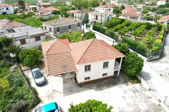 Image No.3-Maison de village de 3 chambres à vendre à Vrahati