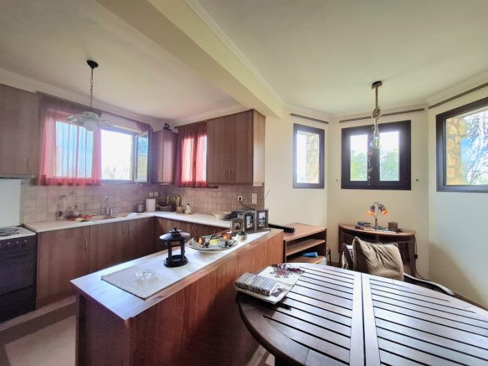 Image No.9-4 Bed House for sale