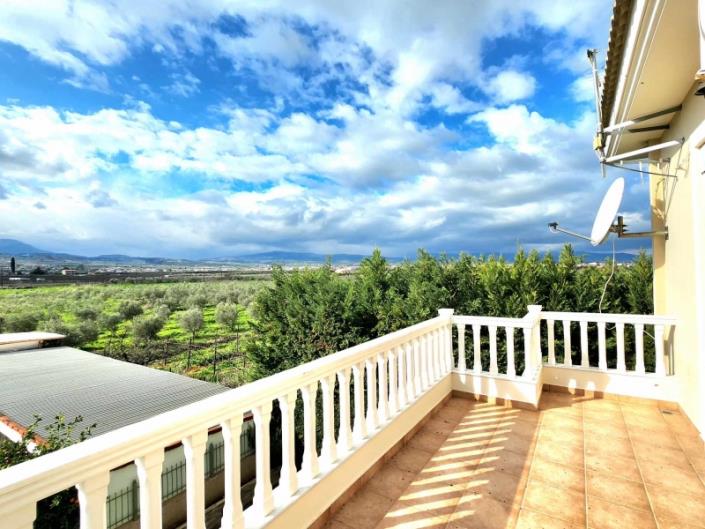 Image No.5-4 Bed House for sale