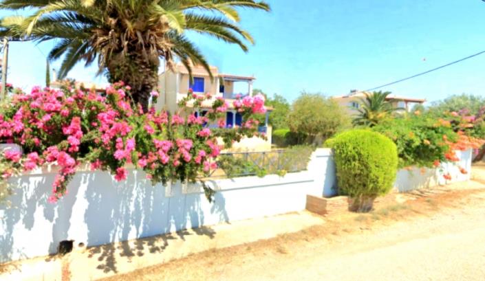 Image No.1-4 Bed House for sale