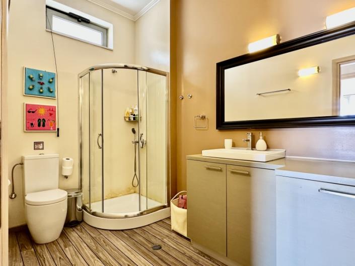 Image No.18-3 Bed Villa for sale