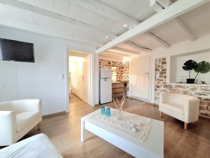 Image No.6-Maison de 2 chambres à vendre à Ermioni