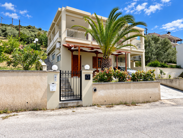 Image No.2-4 Bed House/Villa for sale