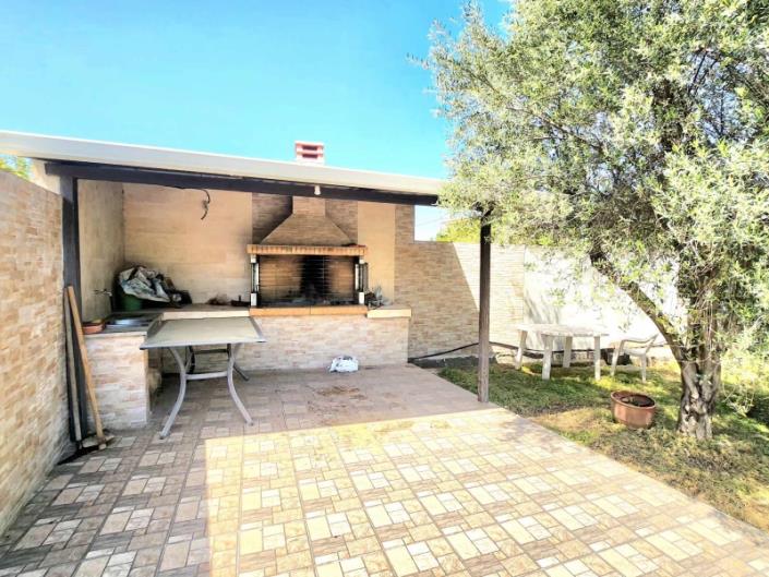 Image No.27-6 Bed House for sale