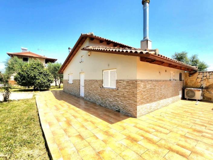 Image No.26-6 Bed House for sale